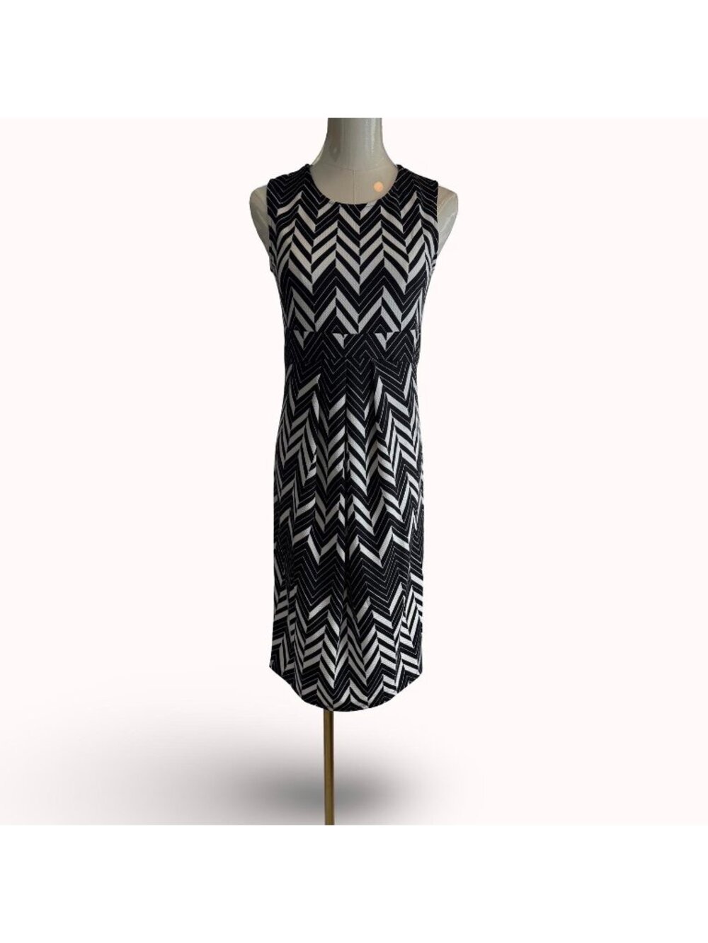 Star Motherhood - Black & White Maternity Dress. Size Small